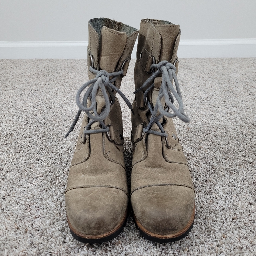 Sorel Joan of Arctic Wedge Mid Boots - Picture 3 of 9